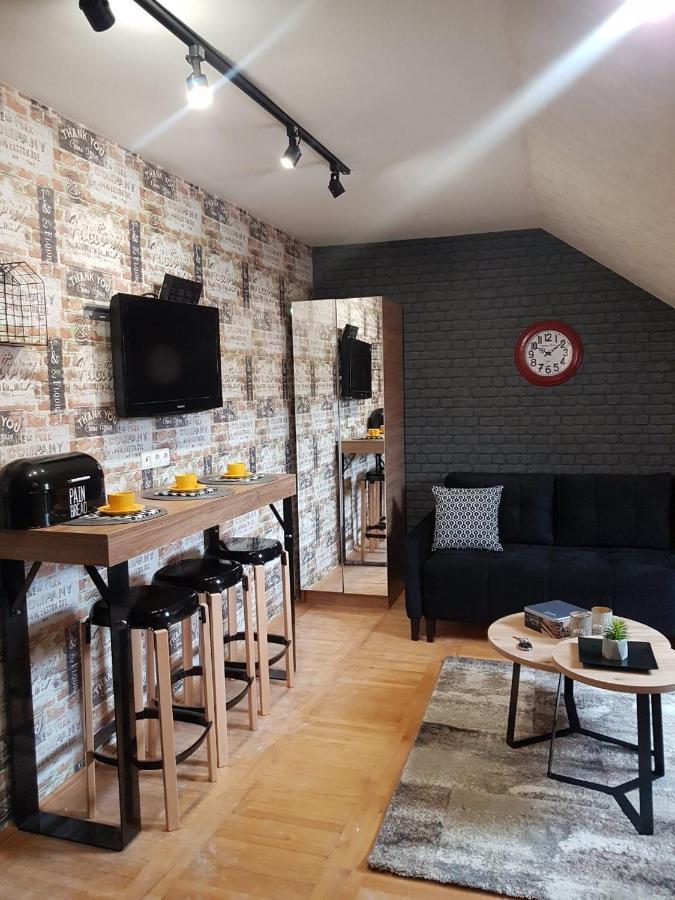 Kraljevi Cardaci, Apartman 7/53 كوباونيك المظهر الخارجي الصورة